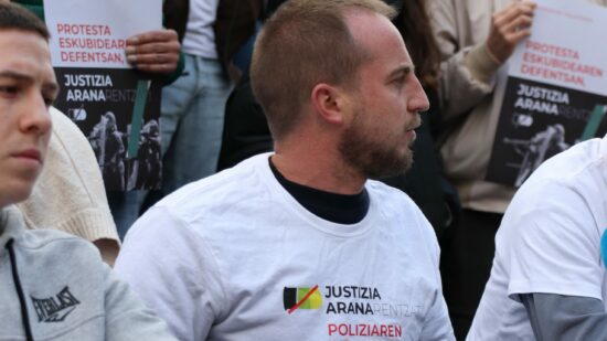 La plataforma Iker Aranarentzat denuncia la impunidad policial