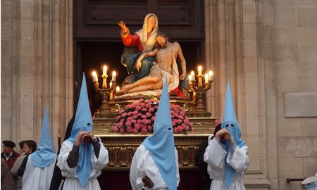 La Piedad cambia de recorrido por obras y desafía a la lluvia