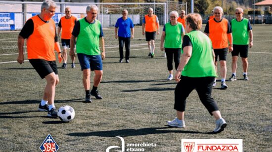 Amorebieta-Etxano impulsa el walking football gratis para mayores: deporte sin correr desde el 21 de abril
