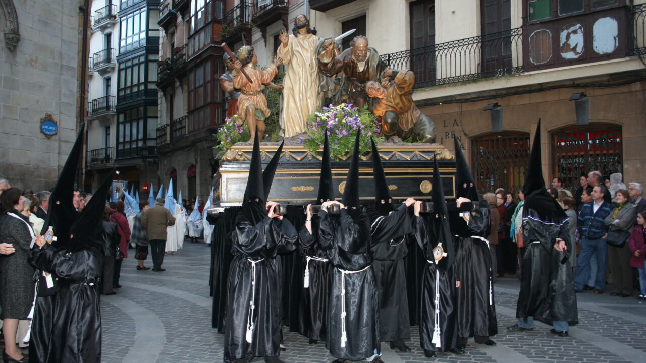 Pasión y tradición en el Jueves Santo bilbaíno
