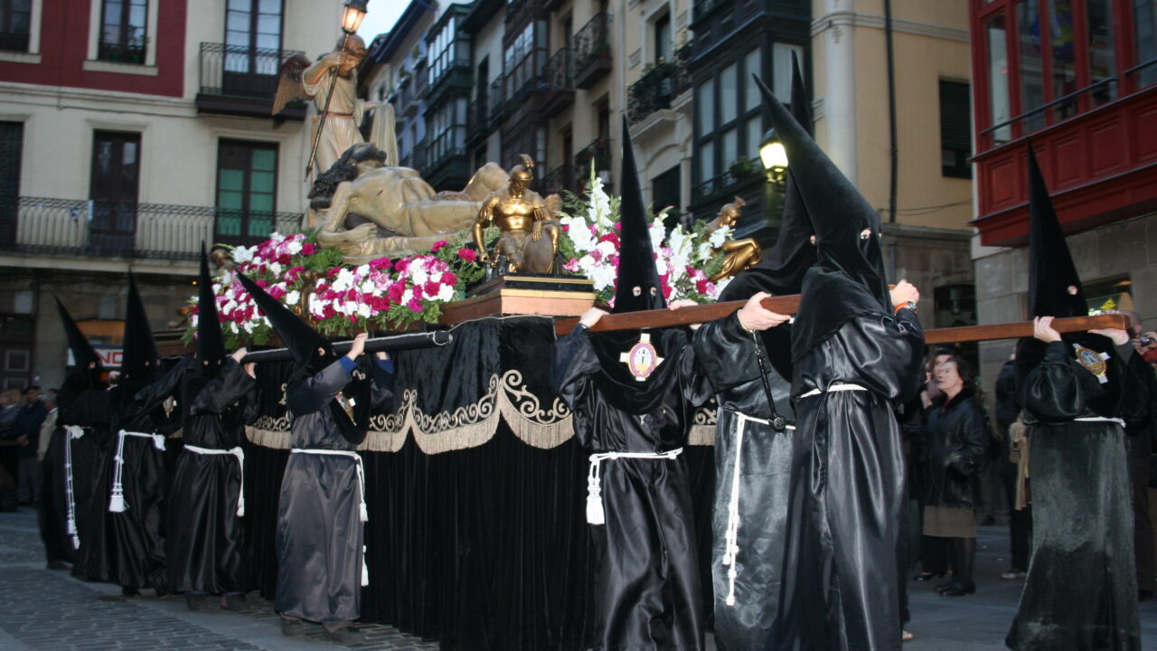 Semana Santa en Bilbao: Procesión del Silencio, Vía Crucis, del Encuentro y del Santo Entierro este Viernes Santo