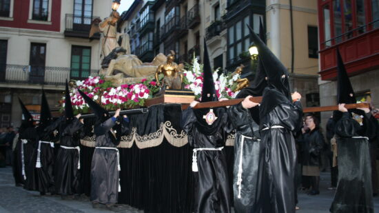 Semana Santa en Bilbao: Procesión del Silencio, Vía Crucis, del Encuentro y del Santo Entierro este Viernes Santo