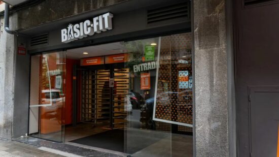 Un ciberataque a Basic-Fit expone datos bancarios de millones de clientes: qué hacer si eres uno de ellos