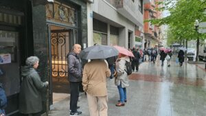 largas-colas-surne-bilbao.jpeg