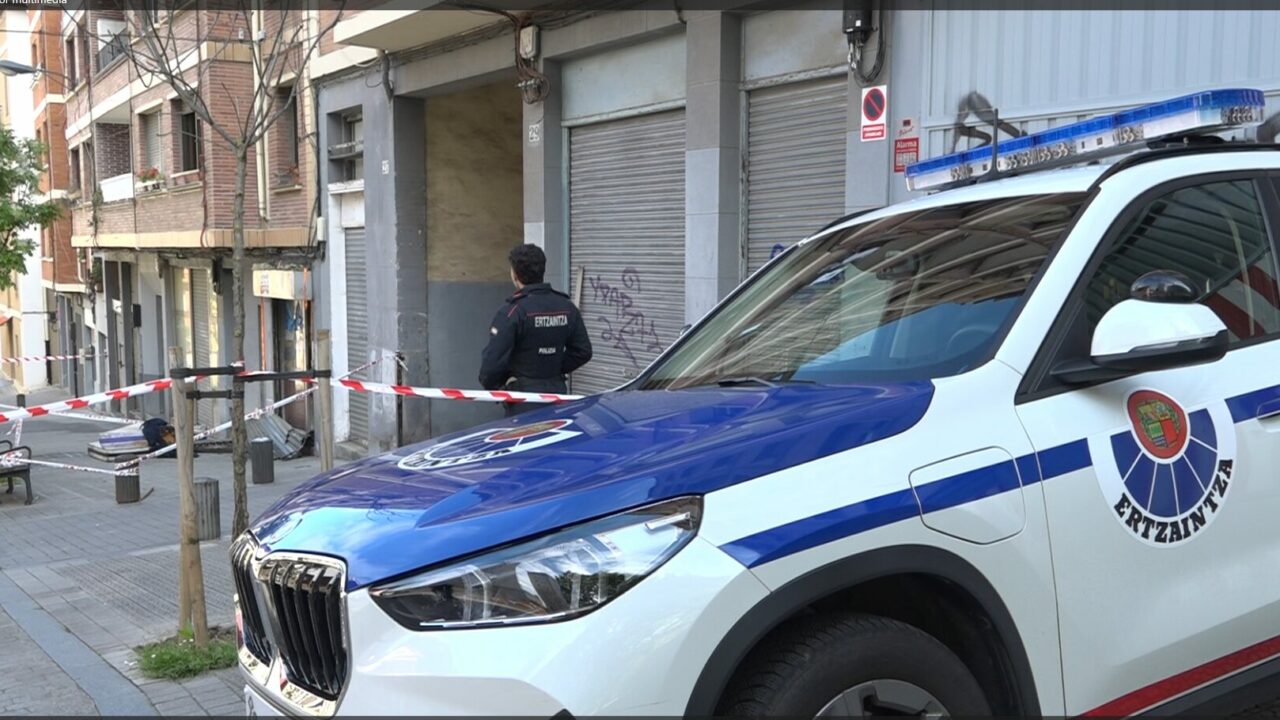 Intento de homicidio en Bilbao y los vecinos relatan la angustia: “Pedía socorro y no podíamos sacarle»