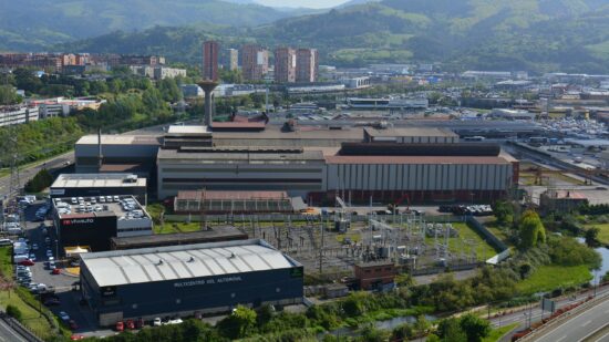 El Ayuntamiento de Sestao autoriza retirar la cubierta con amianto de la antigua factoría de Productos Tubulares