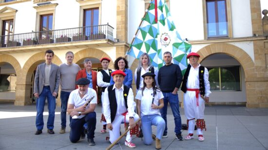 Amorebieta-Etxano acogerá por primera vez el Durangaldeko Ezpatadantzari Eguna el 25 de abril