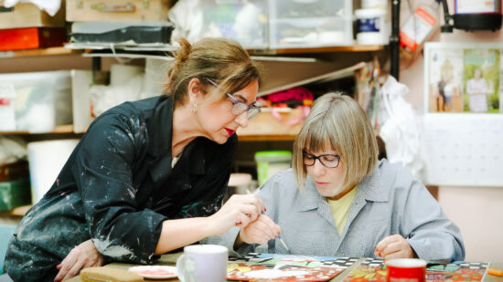 Arte con alma en Artea: personas con discapacidad intelectual de Gaude exponen su talento