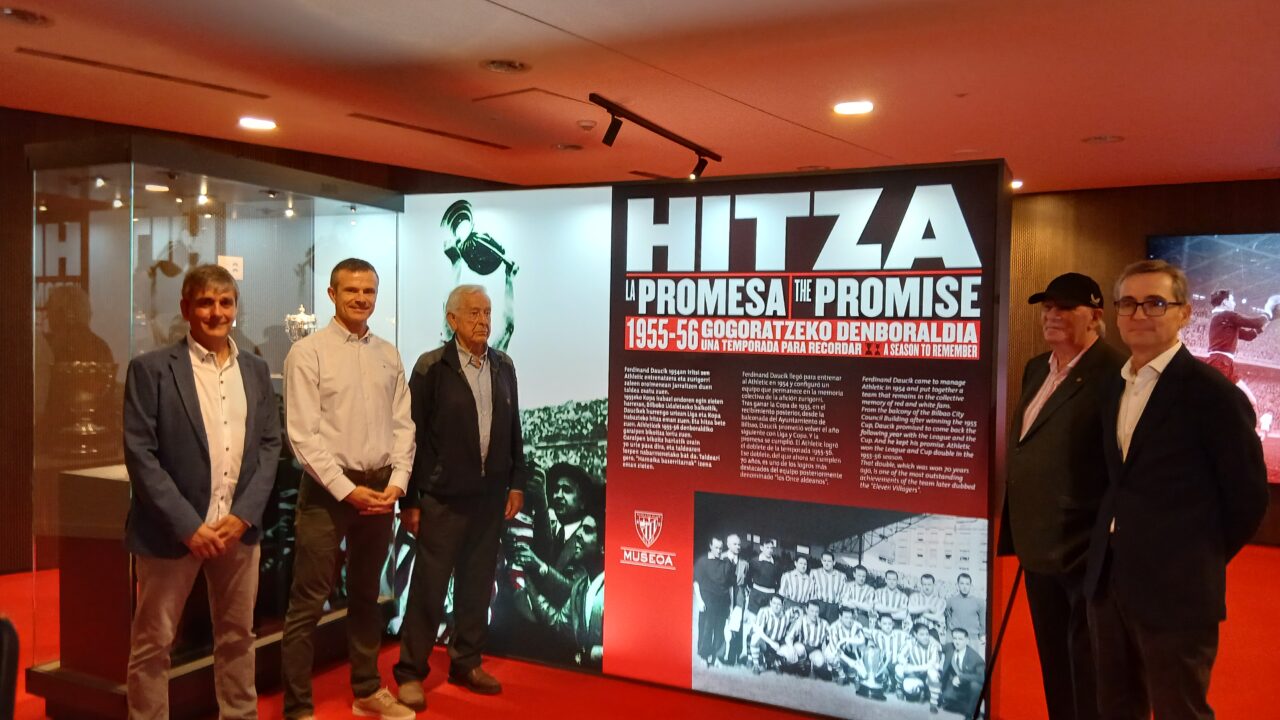 El Museo del Athletic inaugura la exposición que homenajea la temporada de 1955-56