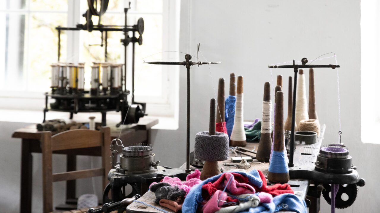 La Encartada revive su historia: visitas únicas para ver en acción la maquinaria textil centenaria de Bizkaia
