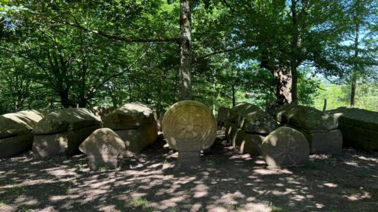 El misterioso rincón de los gigantes de Bizkaia a solo media hora de Bilbao