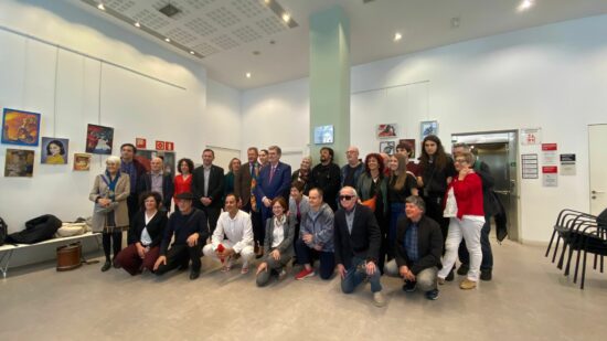 Placa homenaje a la fundadora de Salbatzaile Dantza Taldea Begoña Arroyo Aldekoa