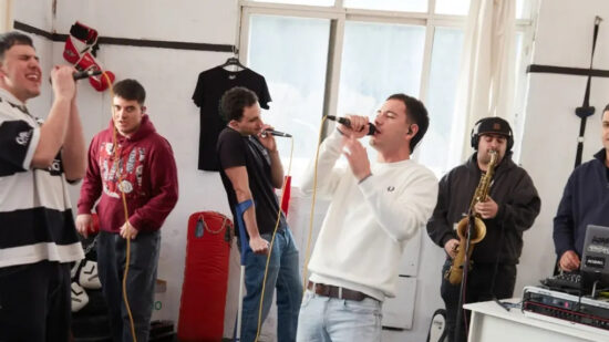 Etxepe publica ‘Etxepeian’, un álbum de despedida con 17 canciones que celebran su sonido y su legado