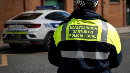La Policía Local de Santurtzi inicia una huelga a la japonesa: ¿en qué consiste esta protesta?