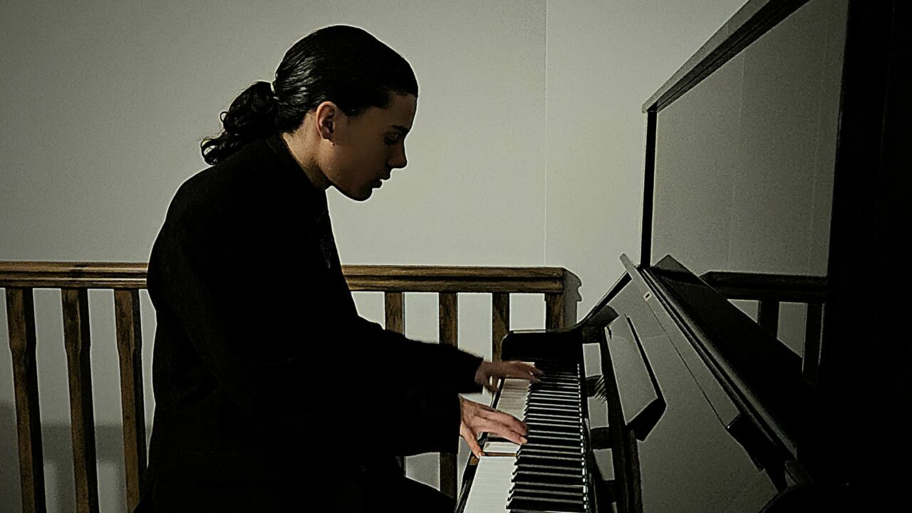 Unax, el joven compositor de Abanto-Zierbena