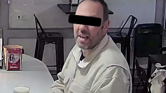 Comerciantes del Gran Bilbao lo alertan: Rubén, el timador que se hace pasar por mensajero de comercios, está volviendo a actuar