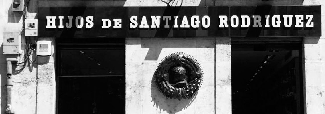 No todo son malas historias: la librería más antigua del país consigue mantenerse abierta