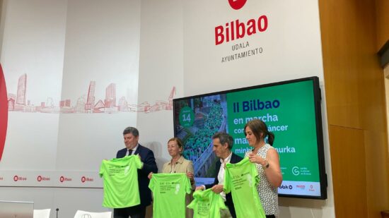 Regresa a Bilbao la Marcha Contra el Cáncer de la Asociación Contra el Cáncer en Bizkaia