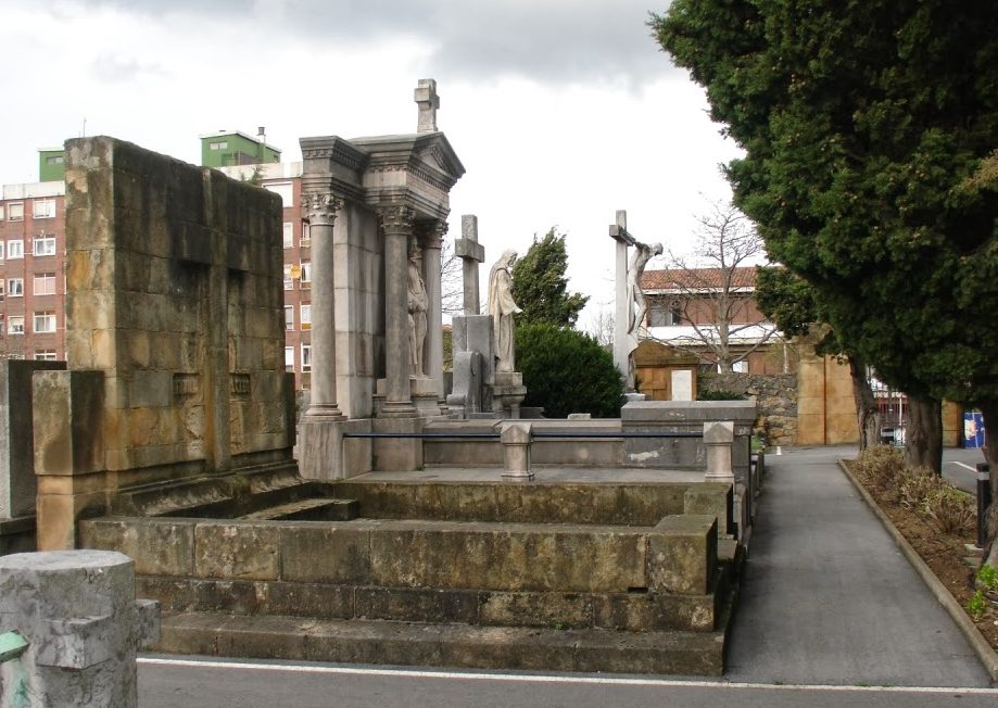 Santurtzi cuida lo esencial: el cementerio de Kabiezes se pone a punto