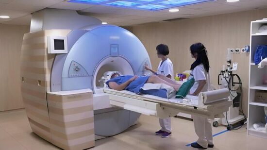 Osakidetza deriva a más de 1.700 pacientes a centros concertados para frenar el aumento de las listas de espera