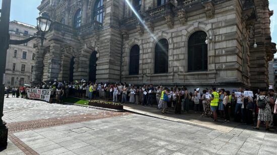 Las secciones sindicales de la Diputación Foral de Bizkaia exigen mejoras laborales