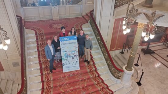 El Teatro Arriaga reúne a cientos de lectores para dar vida a ‘Leturiaren egunkari ezkutua’
