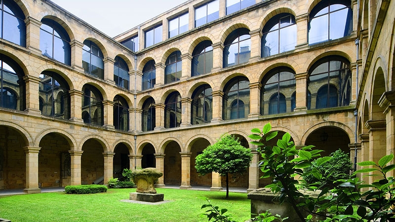 Este es el emblemático espacio cultural que abre este jueves en Bilbao con un cambio histórico