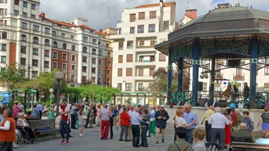 Los bailables vuelven a Bilbao: cuatro tardes de música y baile al aire libre en La Casilla en junio