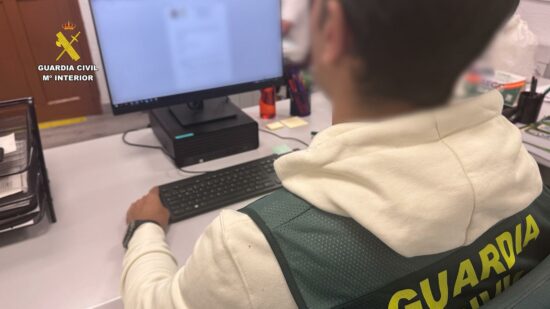 Se hacen pasar por guardias civiles para obtener datos de una víctima de violencia de género en Bizkaia