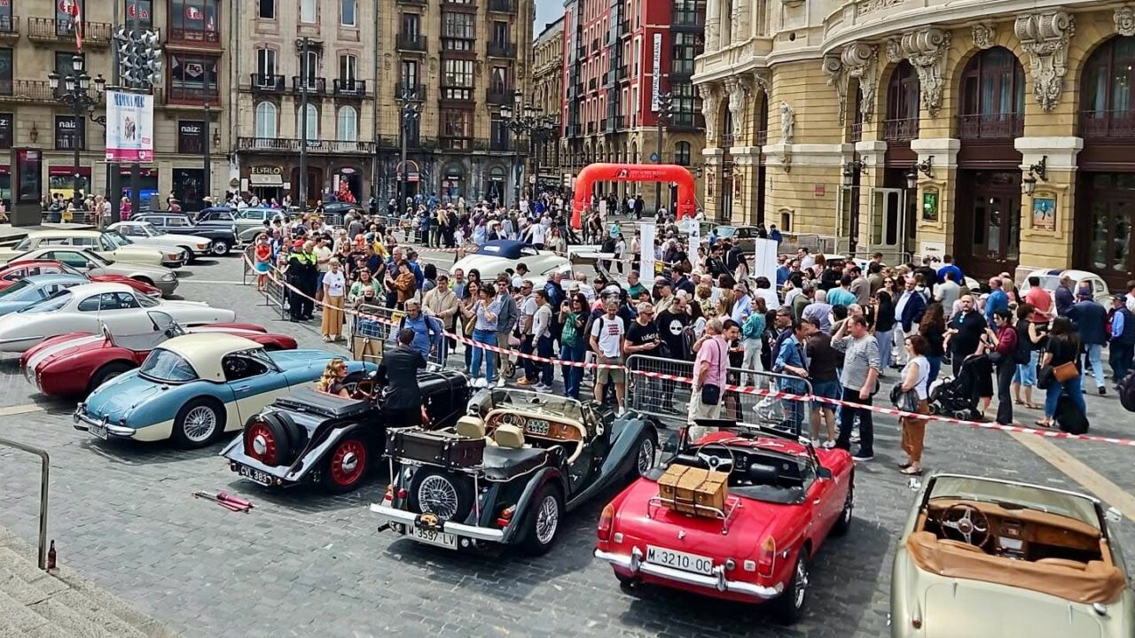 Bilbao se convierte en la capital del motor clásico con el Festival Arte sobre Ruedas