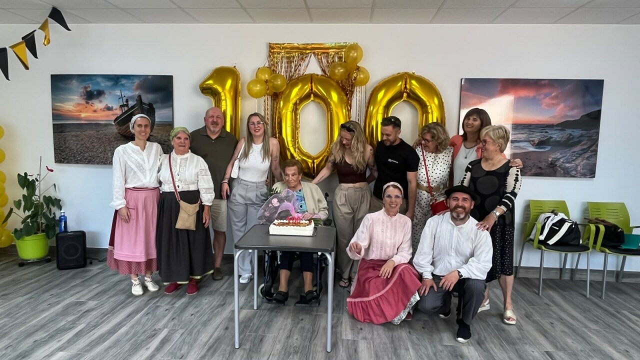 Soledad, la vecina de Gamiz-Fika que cumple 100 años: «¿Cómo voy a hacer yo 100 años? Si tengo 80»