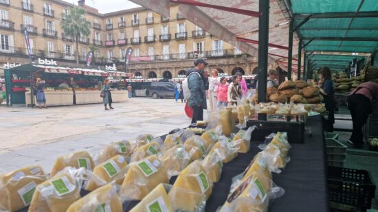 El queso Idiazabal llega a Bilbao con una nueva edición del Gazta Fest del Casco Viejo