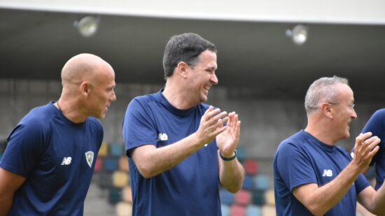 Imanol de la Sota sigue al mando de un Barakaldo con rumbo fijo