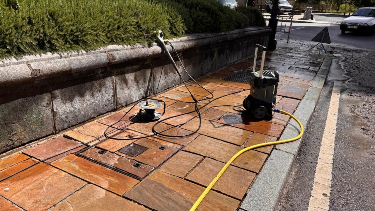 Balmaseda invierte más de 50.000 euros en mejorar aceras y pavimentos en distintos puntos de la villa