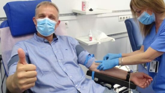 Osakidetza llama a donar sangre este verano ante la caída de reservas: se necesitan 400 donaciones diarias