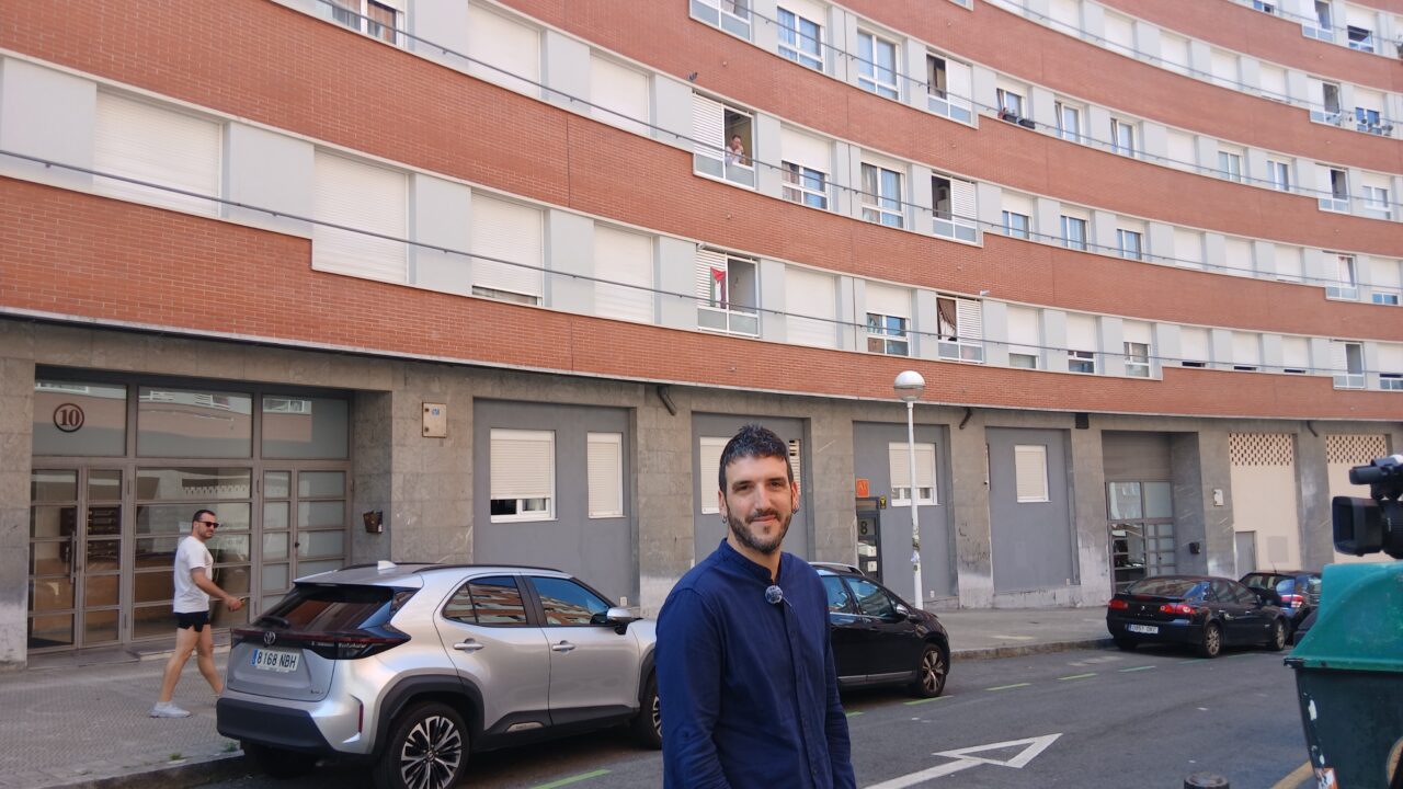 Karlos Renedo, de EH Bildu: «La modificación del PGOU no aborda los problemas generados por el turismo en Bilbao»
