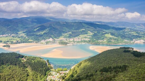 Urdaibai presume de joya: Laida entra en la final para elegir la mejor playa de España