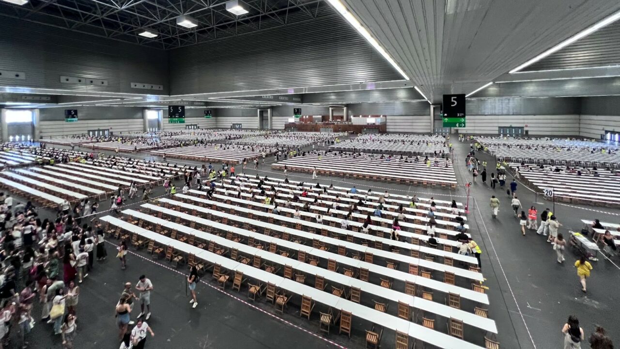 Más de 42.000 personas se juegan hoy una plaza en Osakidetza: el BEC acoge la última gran jornada de la OPE