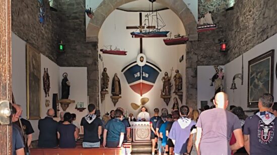 San Juan de Gaztelugatxe suspende la misa de las doce por la alerta roja por calor