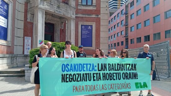 ELA y colectivos de Osakidetza continúan movilizándose para pedir mejoras en los colectivos sanitarios