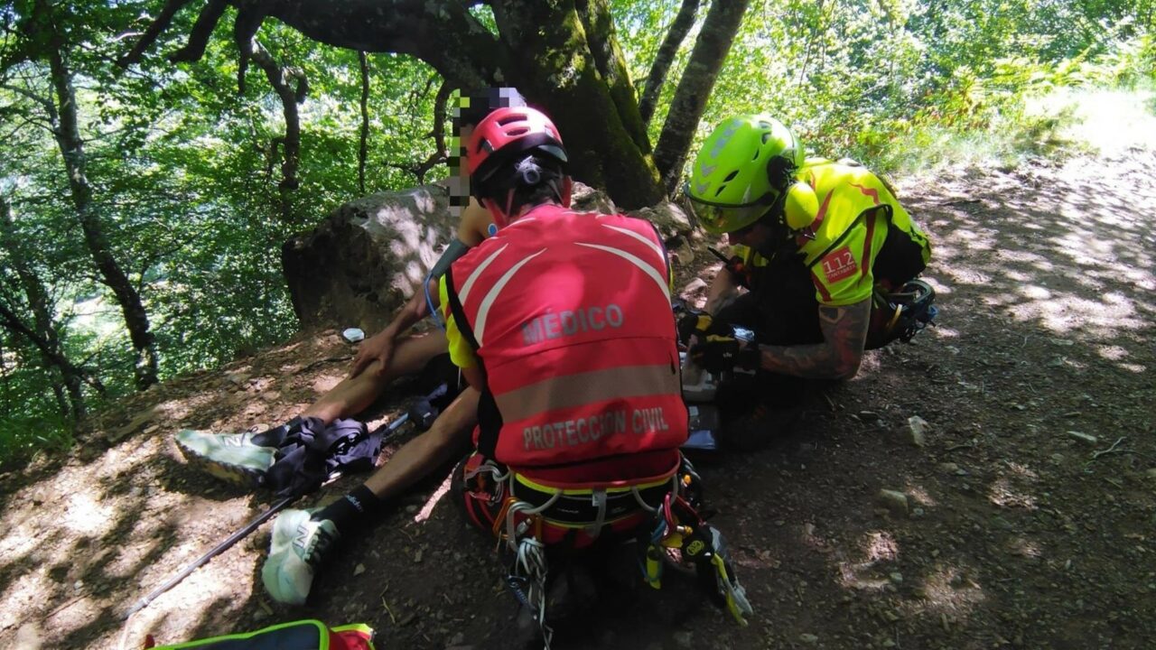 Un senderista de Portugalete, rescatado en helicóptero tras sufrir una deshidratación en Picos de Europa