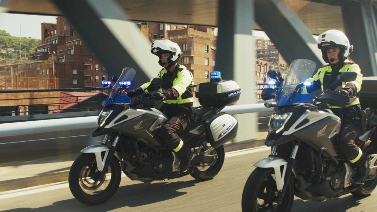 Bilbao intensifica los controles a motos y ciclomotores con una nueva campaña de vigilancia