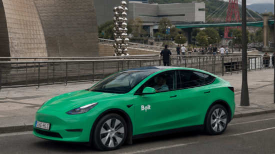 Los VTC de Bolt llegan a Bilbao y los taxistas avisan: «Que se cumpla la ley»