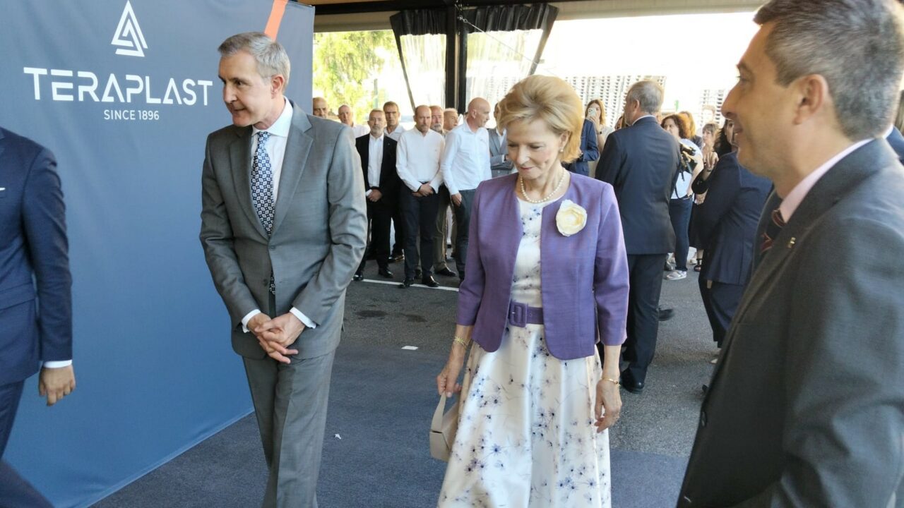 La princesa Margarita de Rumanía inaugura en Okondo una nueva planta industrial de TeraPlast
