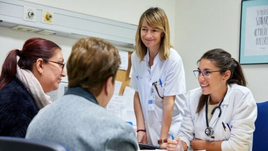 Osakidetza retiene al 96% de sus MIR de Medicina de Familia y amplía a 589 las plazas de formación