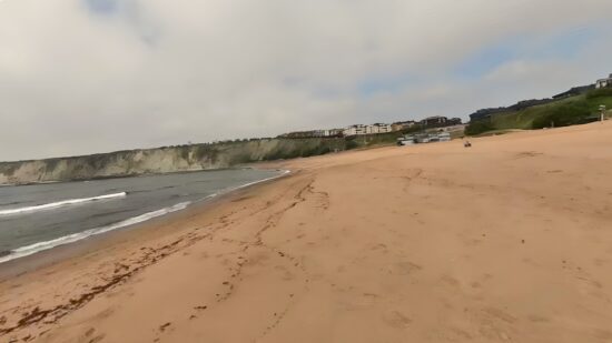 Banderas en las playas de Bizkaia: diez arenales cierran al baño por bandera roja