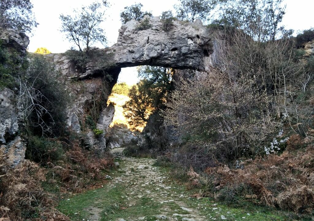 El puente de piedra que esconde una de las leyendas más fascinantes de Euskadi