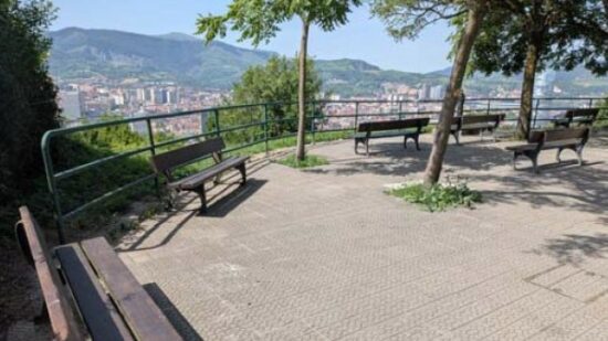 Inician las obras de acondicionamiento de dos miradores en la Vía Vieja de Lezama