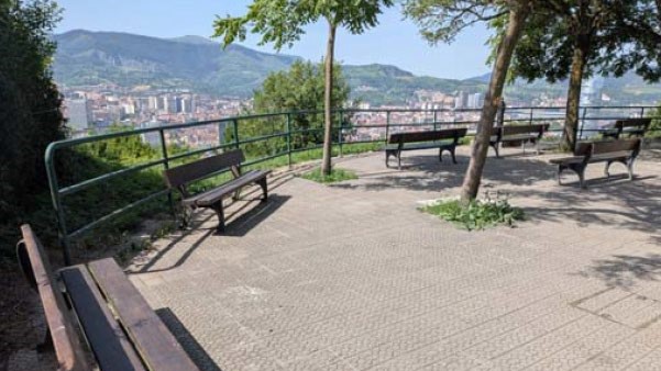 Inician las obras de acondicionamiento de dos miradores en la Vía Vieja de Lezama
