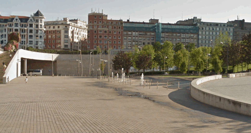 La fuente de los chorros del Guggenheim Bilbao cierra por los conciertos de Aste Nagusia
